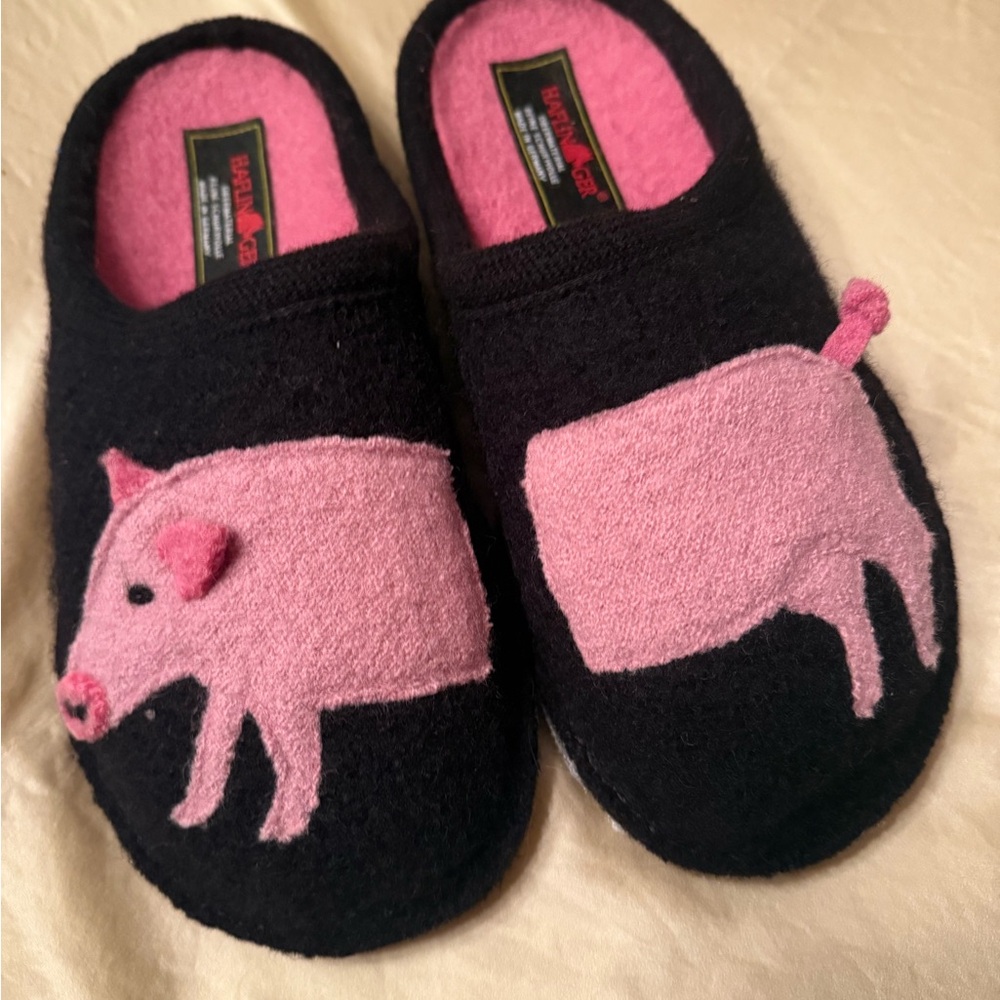 Black Slippers with Pink Pig Design